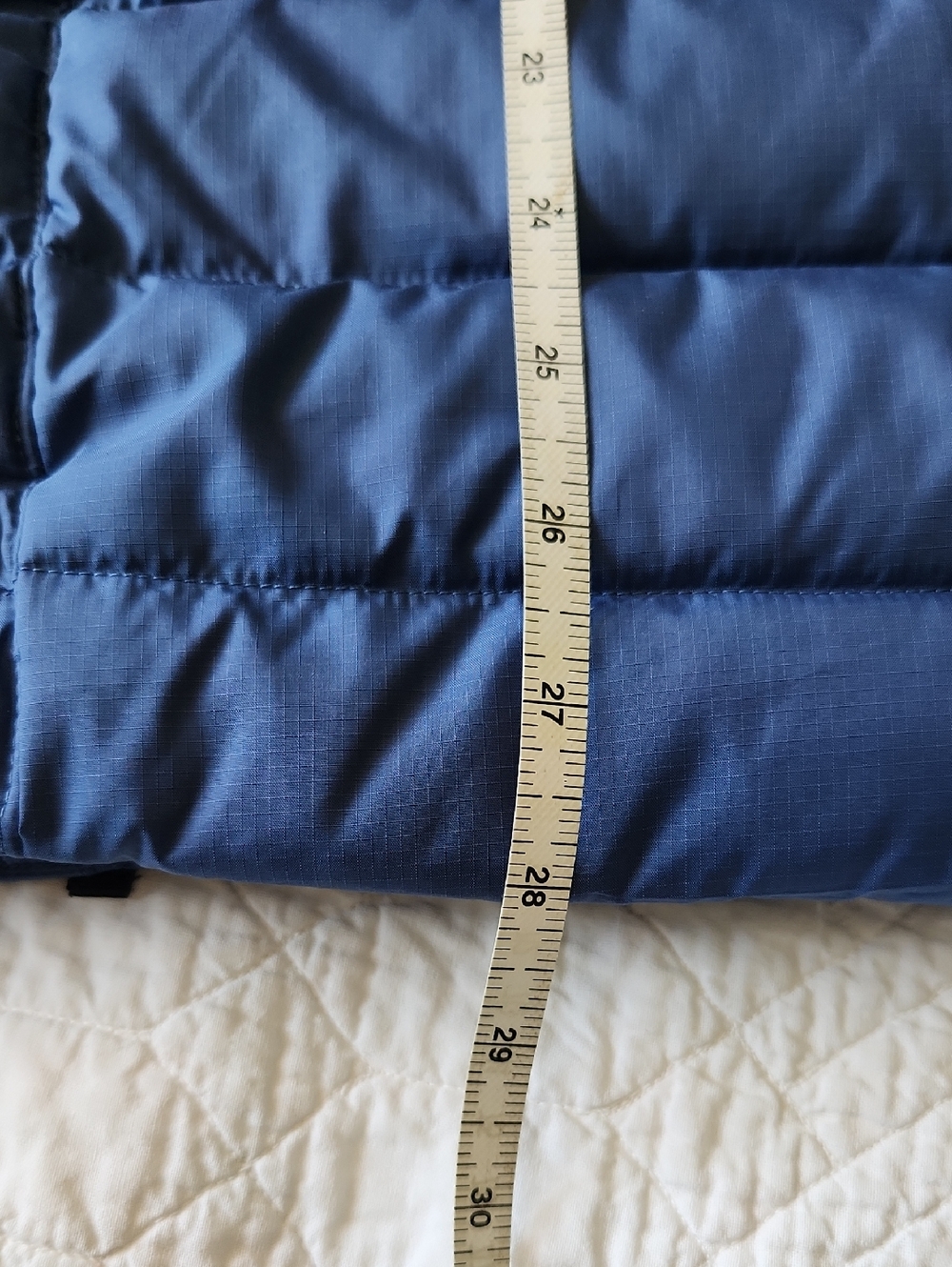 Men's Vest - Picture 4 of 9